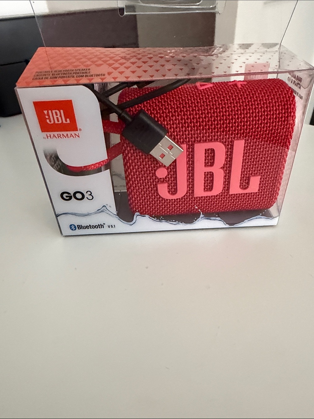 JBL GO 3 Bluetooth Speaker in Red